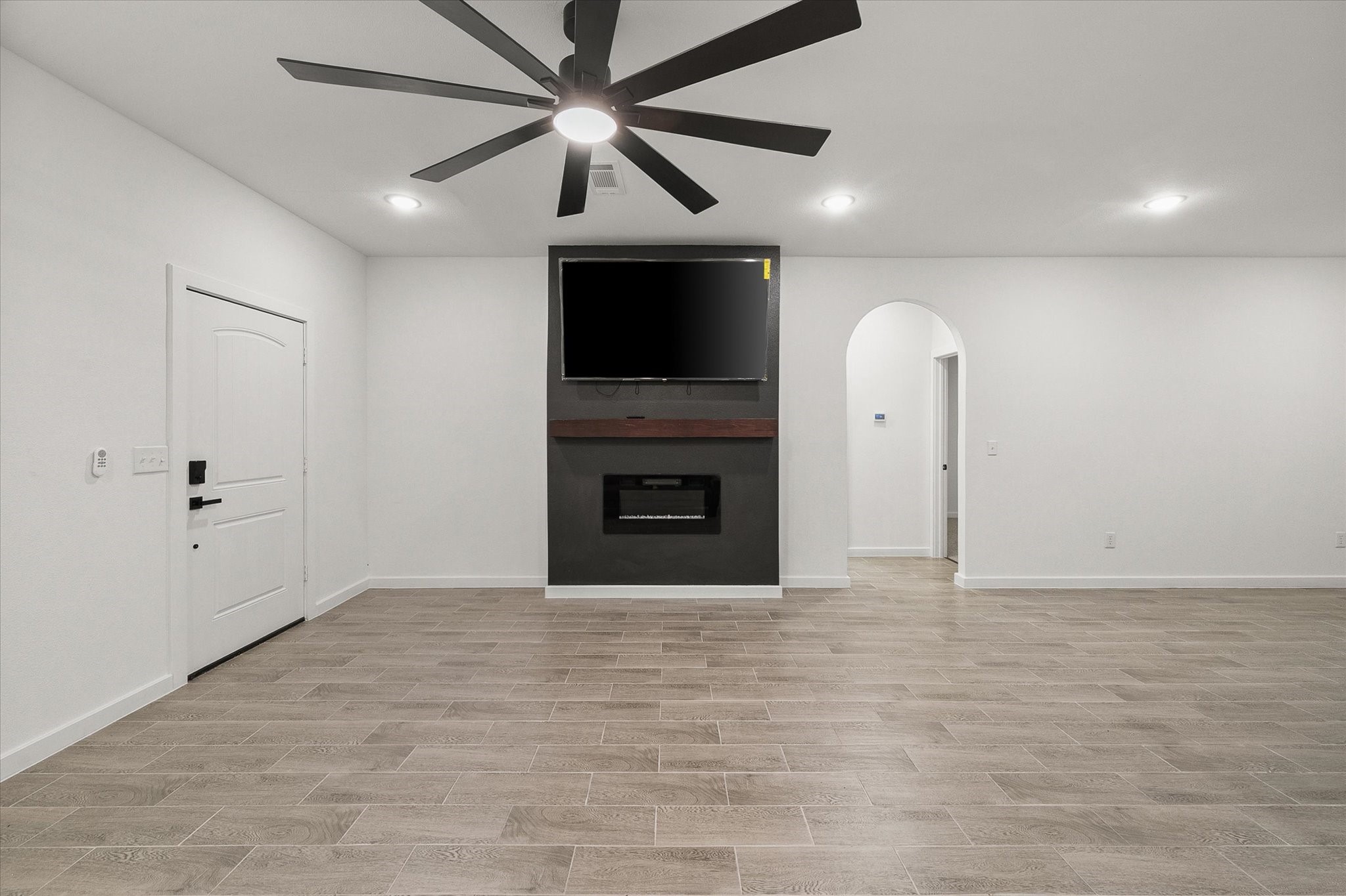 6771 NW County Road 1146 Barry TX 75102