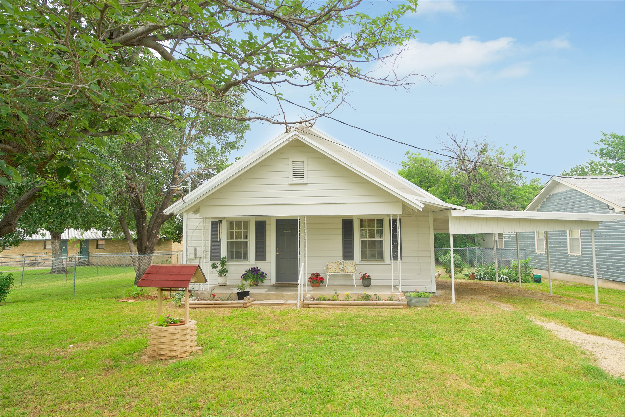 810 Clay Street Nocona TX 76255
