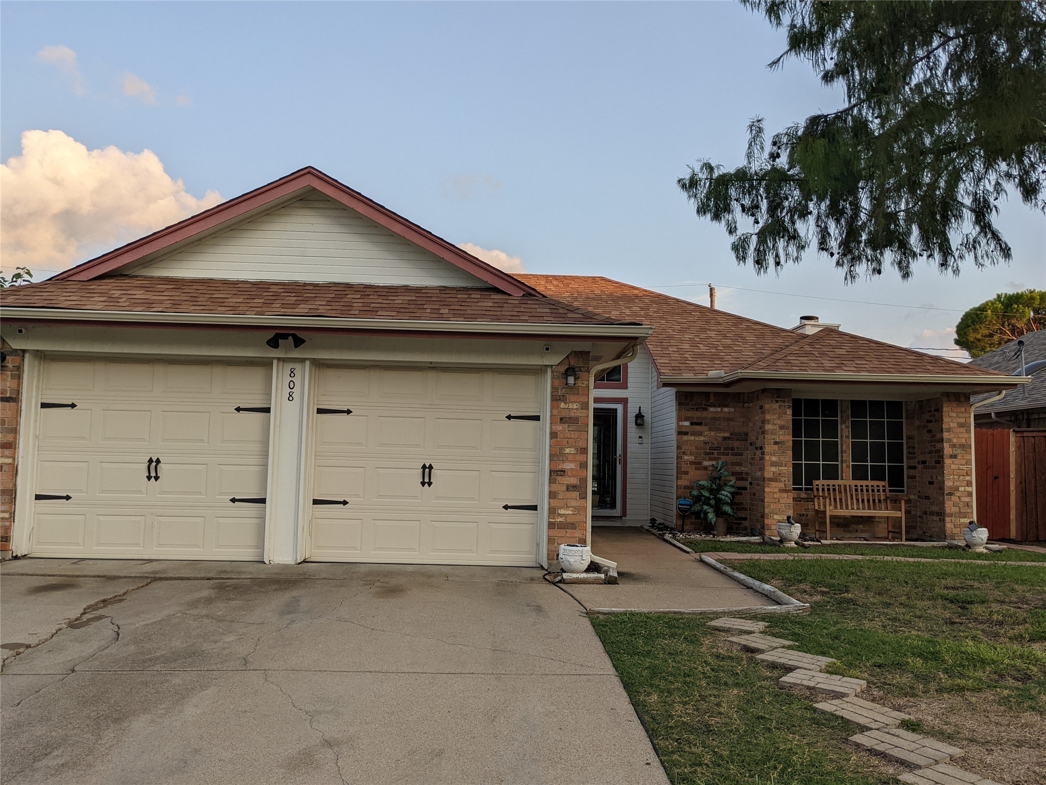 808 Cornfield Drive Arlington TX 76017