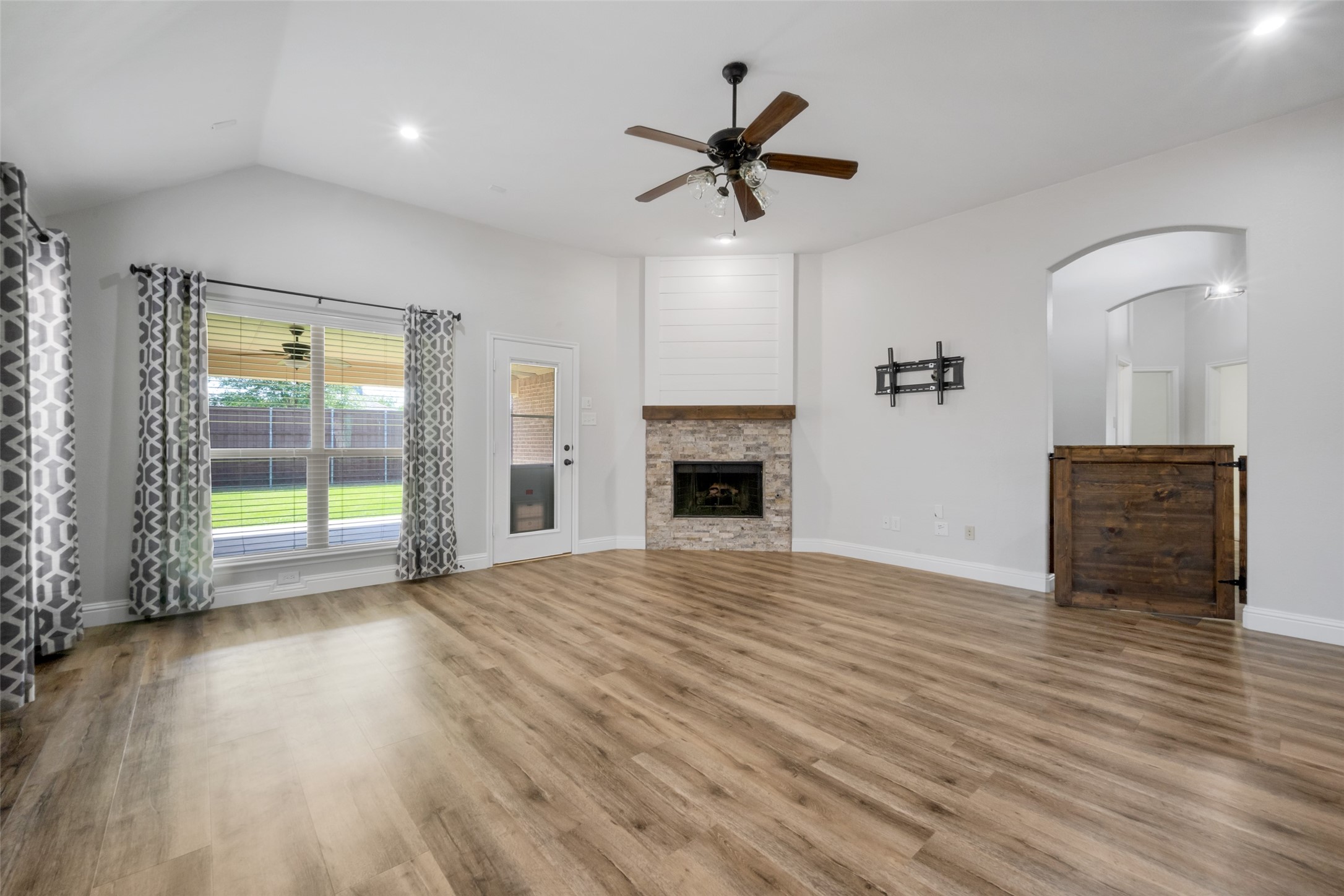 1401 Enchanted Rock Trail Mckinney TX 75072