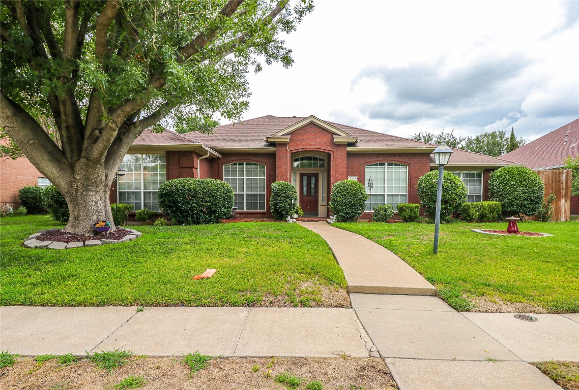 2936 Olympia Drive Grand Prairie TX 75052