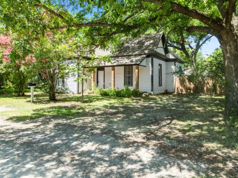 102 Chestnut Street Hillsboro TX 76645