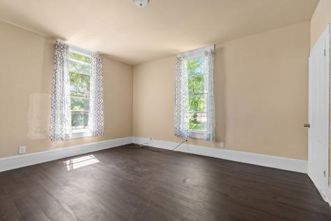 102 Chestnut Street Hillsboro TX 76645