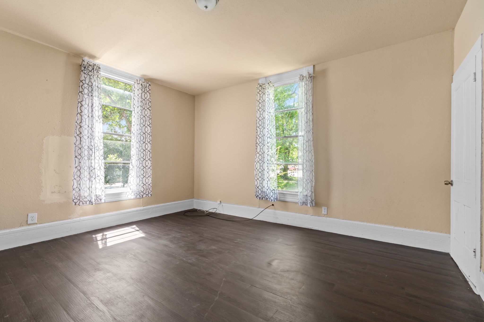 102 Chestnut Street Hillsboro TX 76645