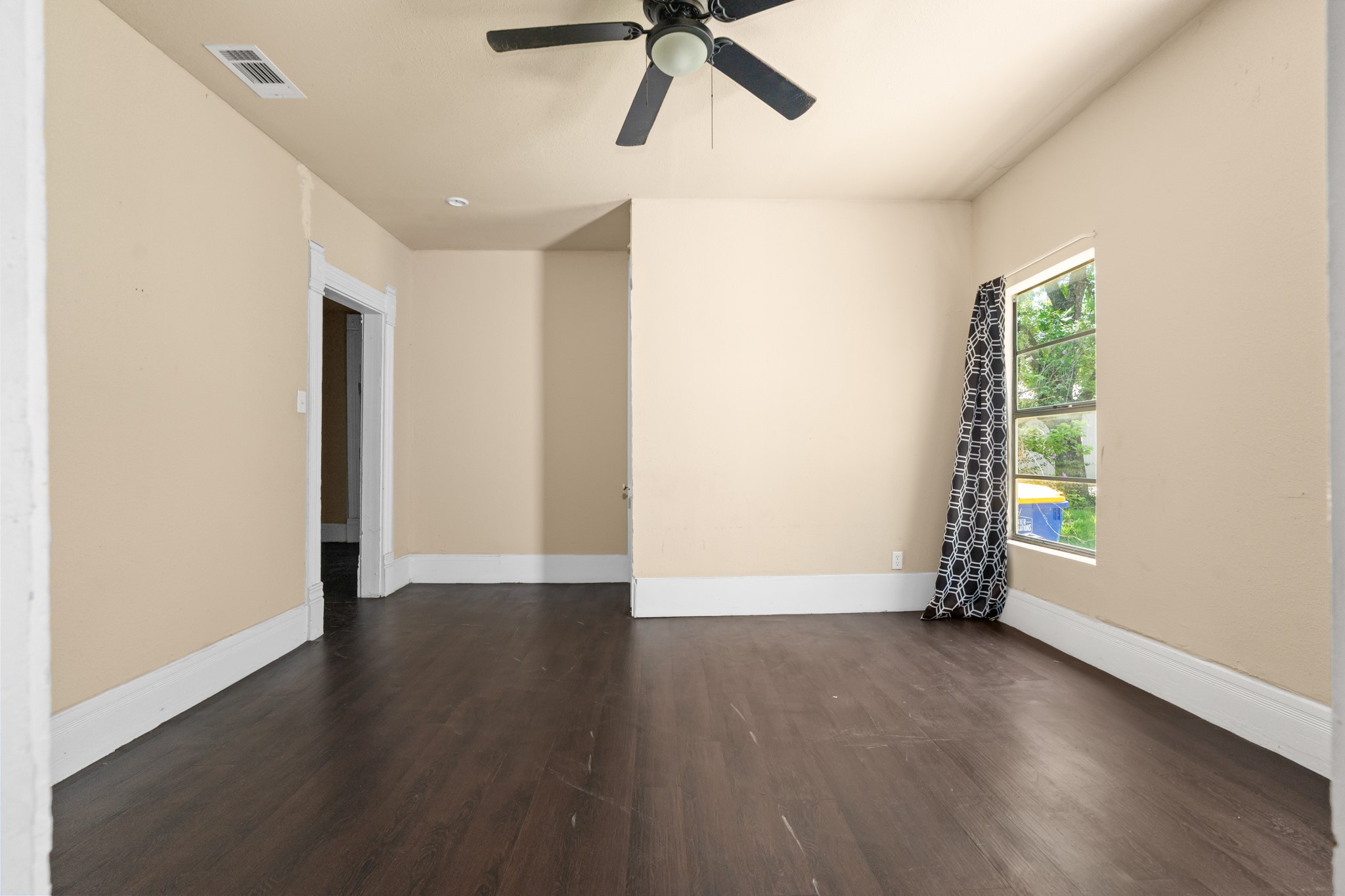 102 Chestnut Street Hillsboro TX 76645