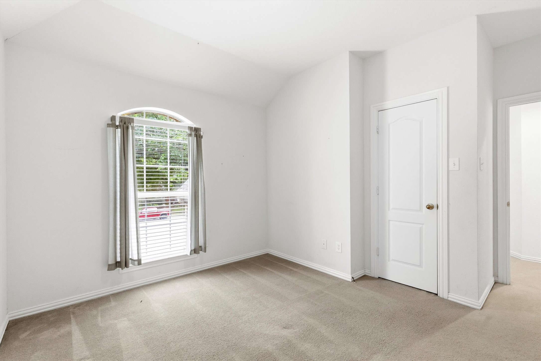 6010 Troon Circle Garland TX 75044