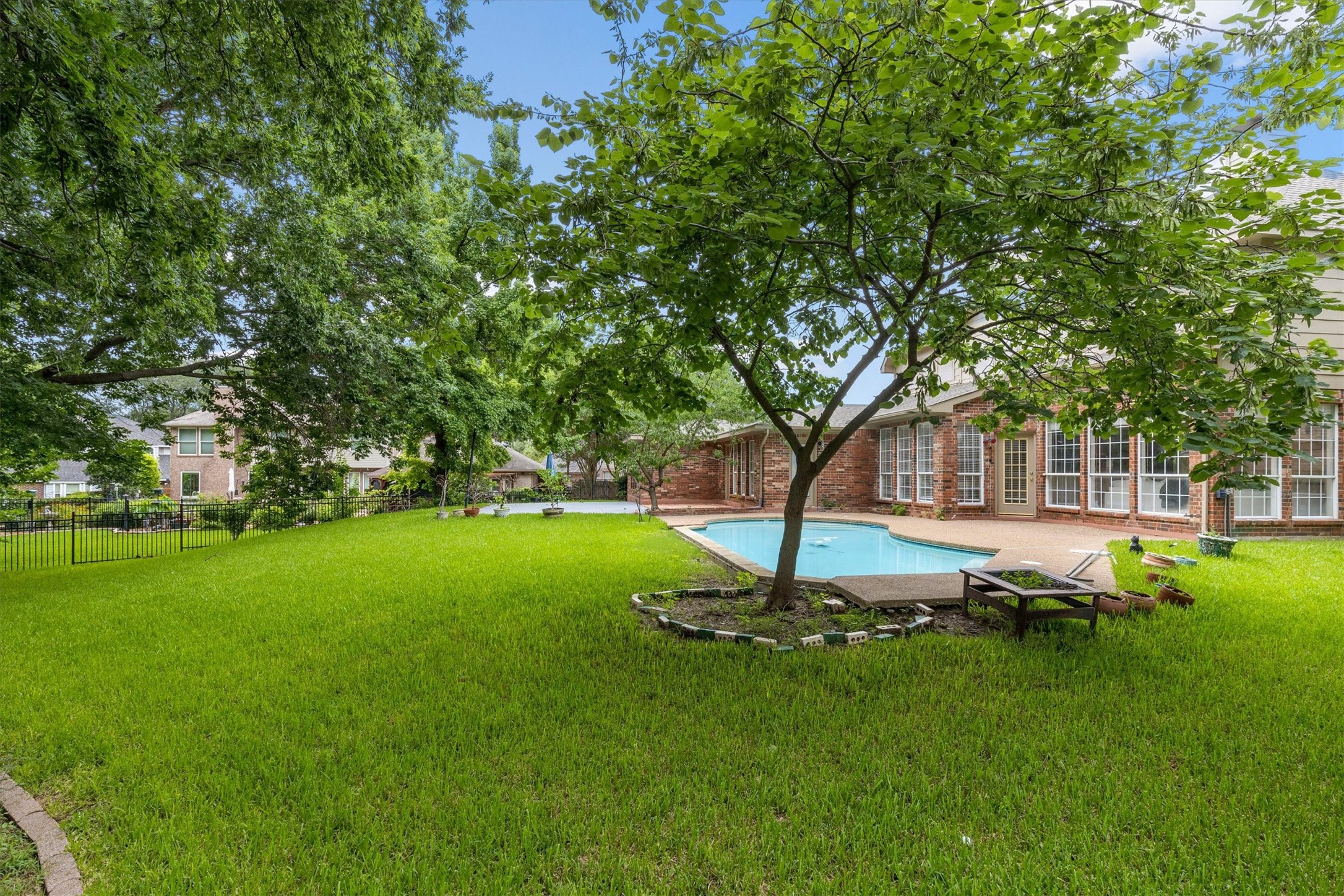6010 Troon Circle Garland TX 75044