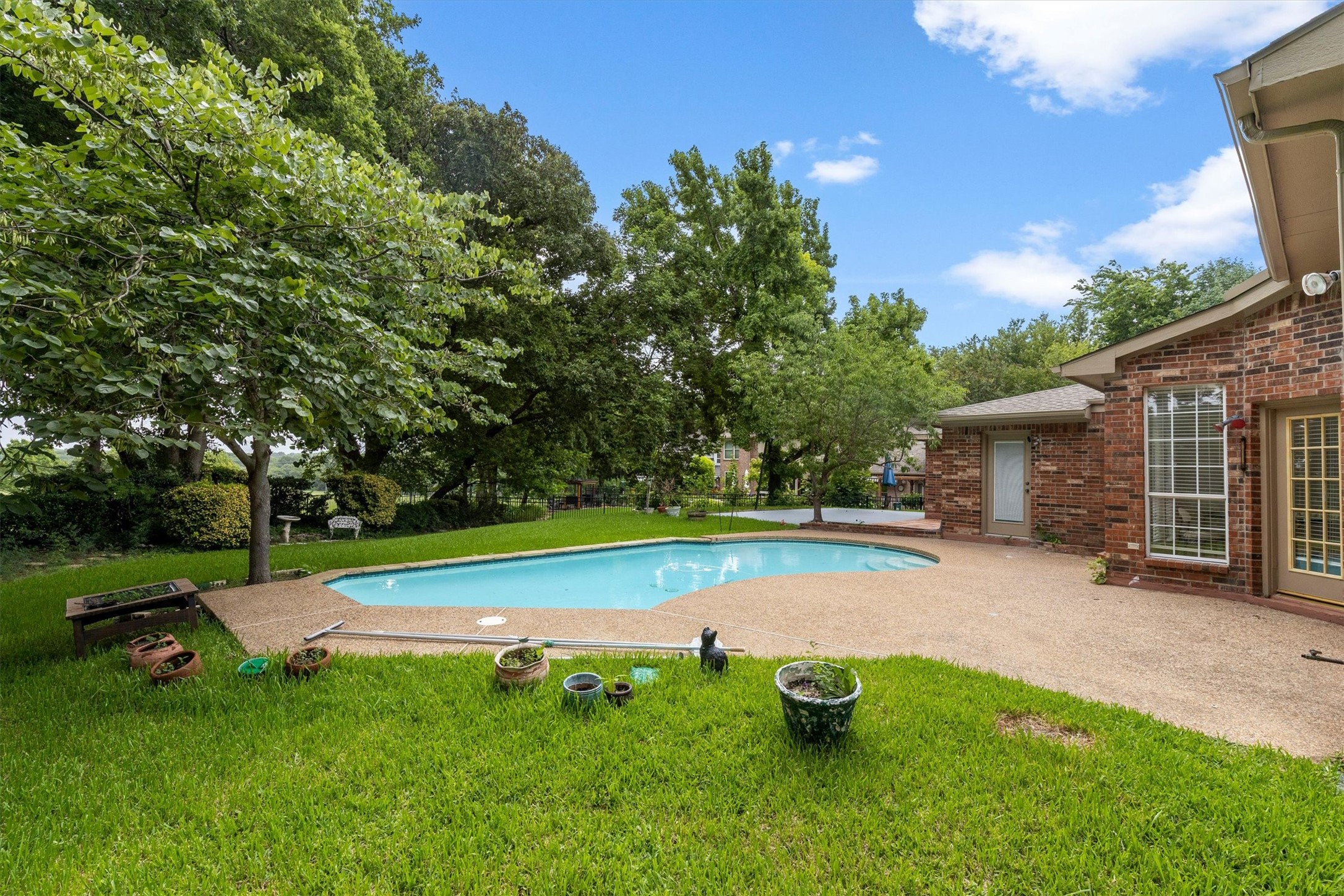 6010 Troon Circle Garland TX 75044