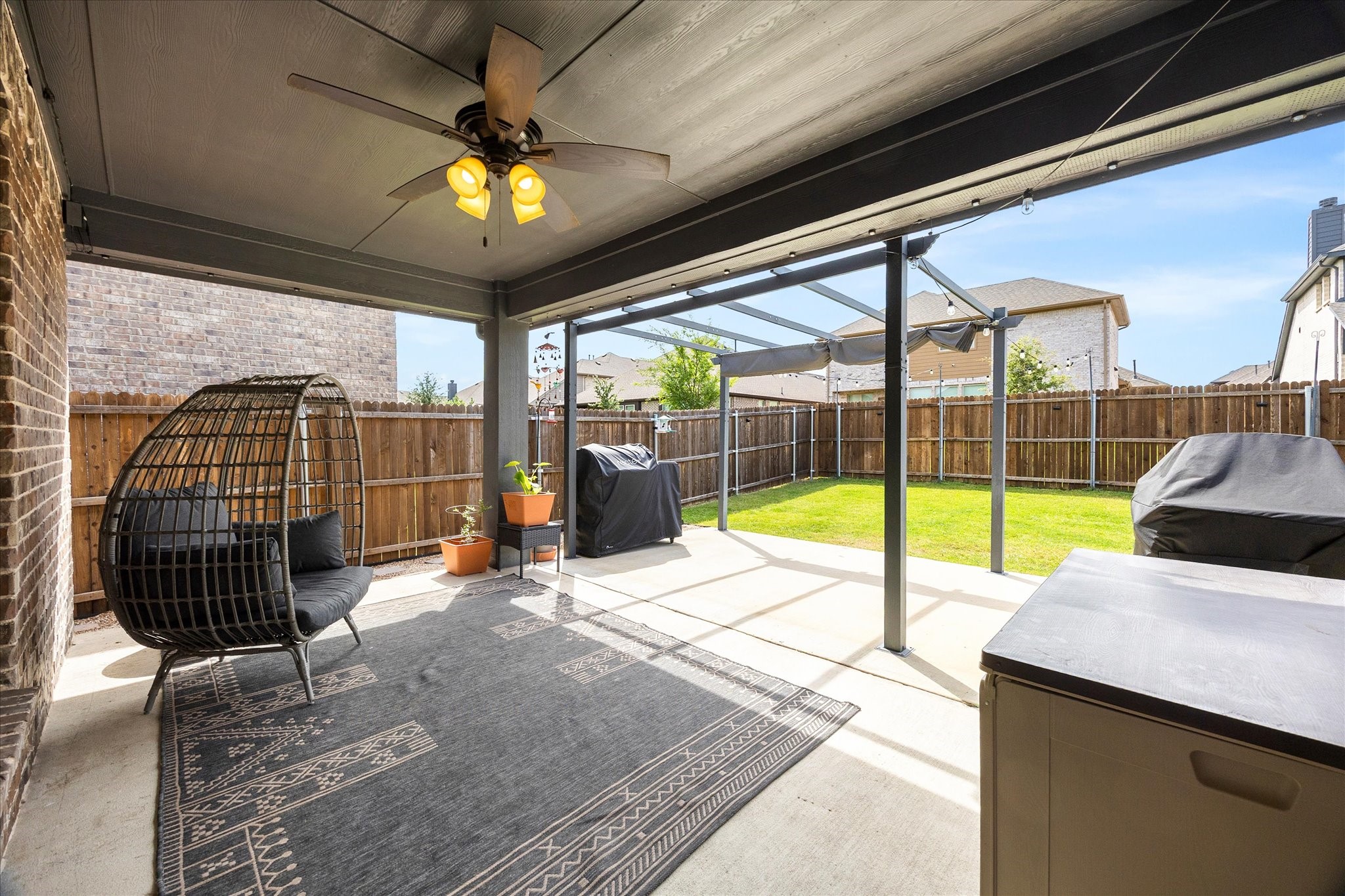 462 W Autumn Hill Bluff Lavon TX 75166