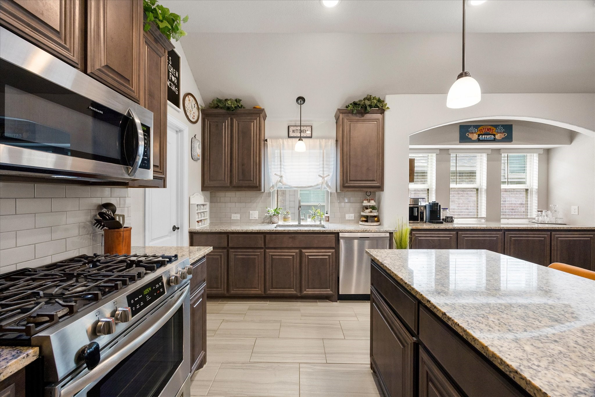 462 W Autumn Hill Bluff Lavon TX 75166