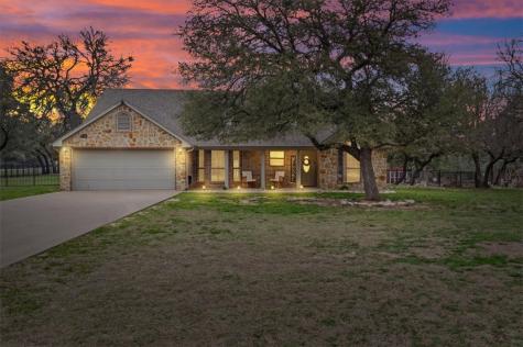 201 Lonesome Dove Moody TX 76557