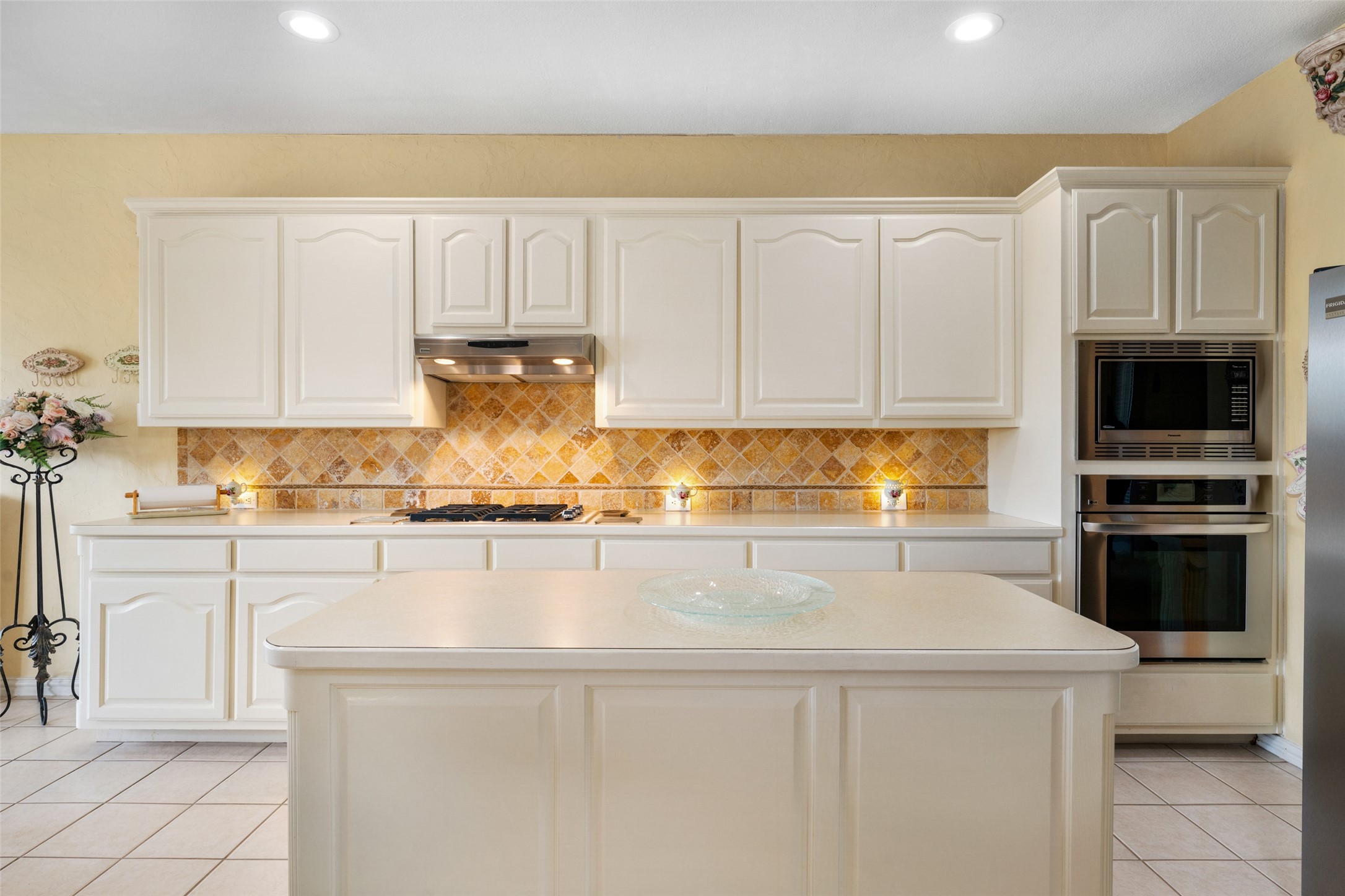 1301 Breamar Drive Carrollton TX 75007