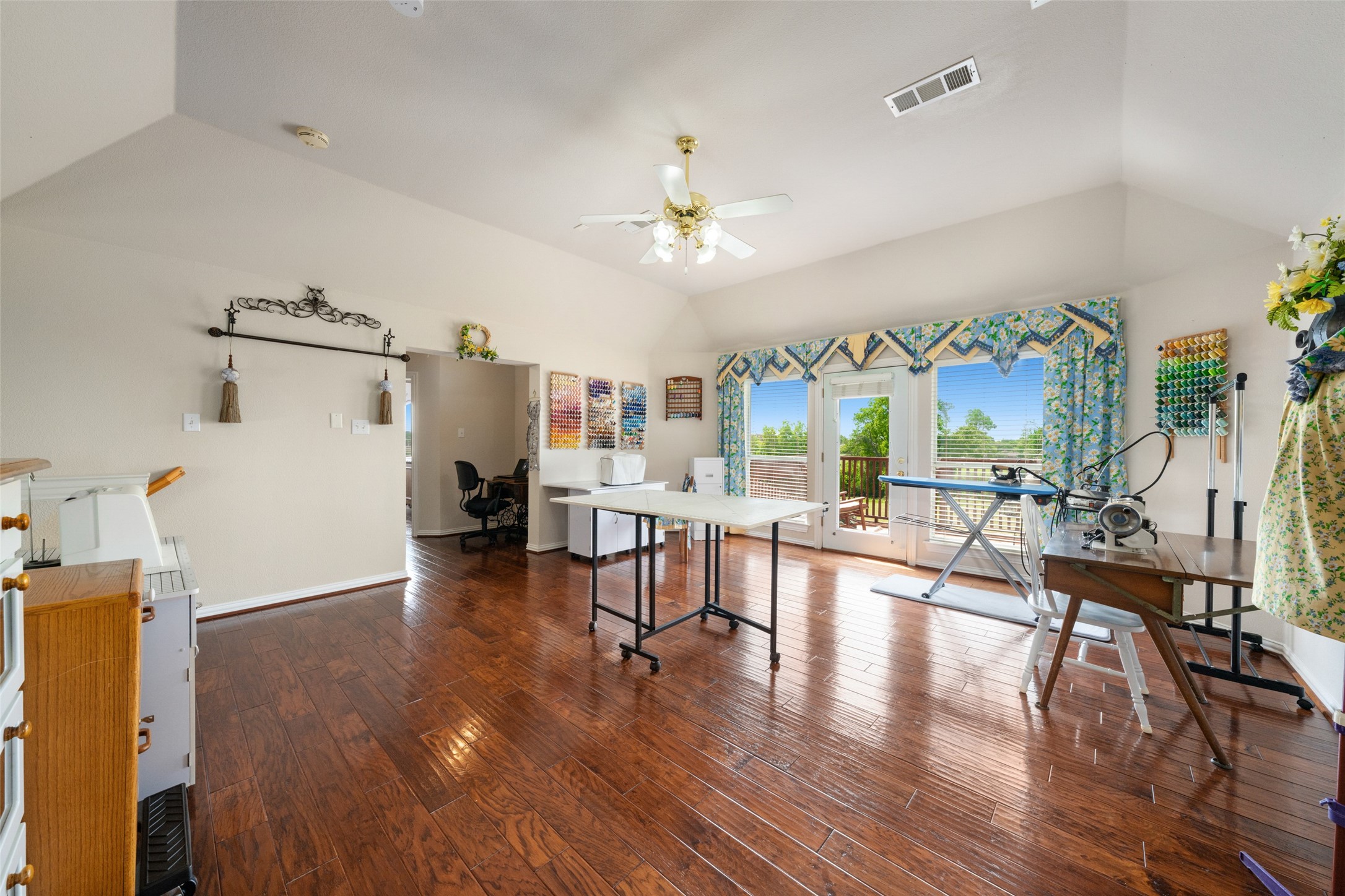 1301 Breamar Drive Carrollton TX 75007