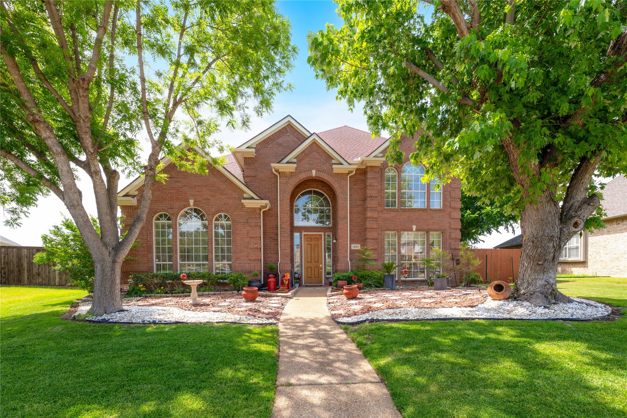 1301 Breamar Drive Carrollton TX 75007
