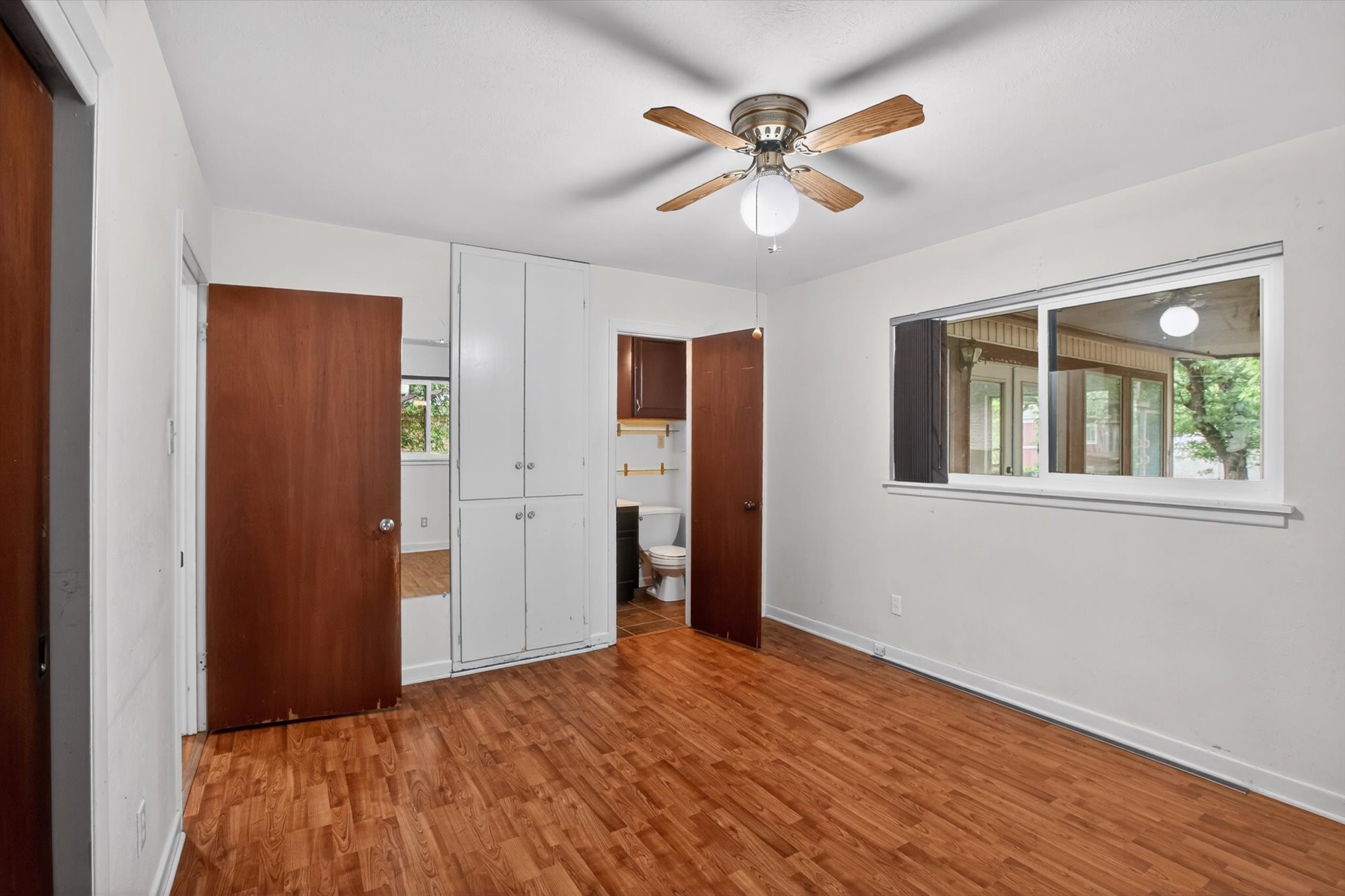 628 W Redbud Drive Hurst TX 76053