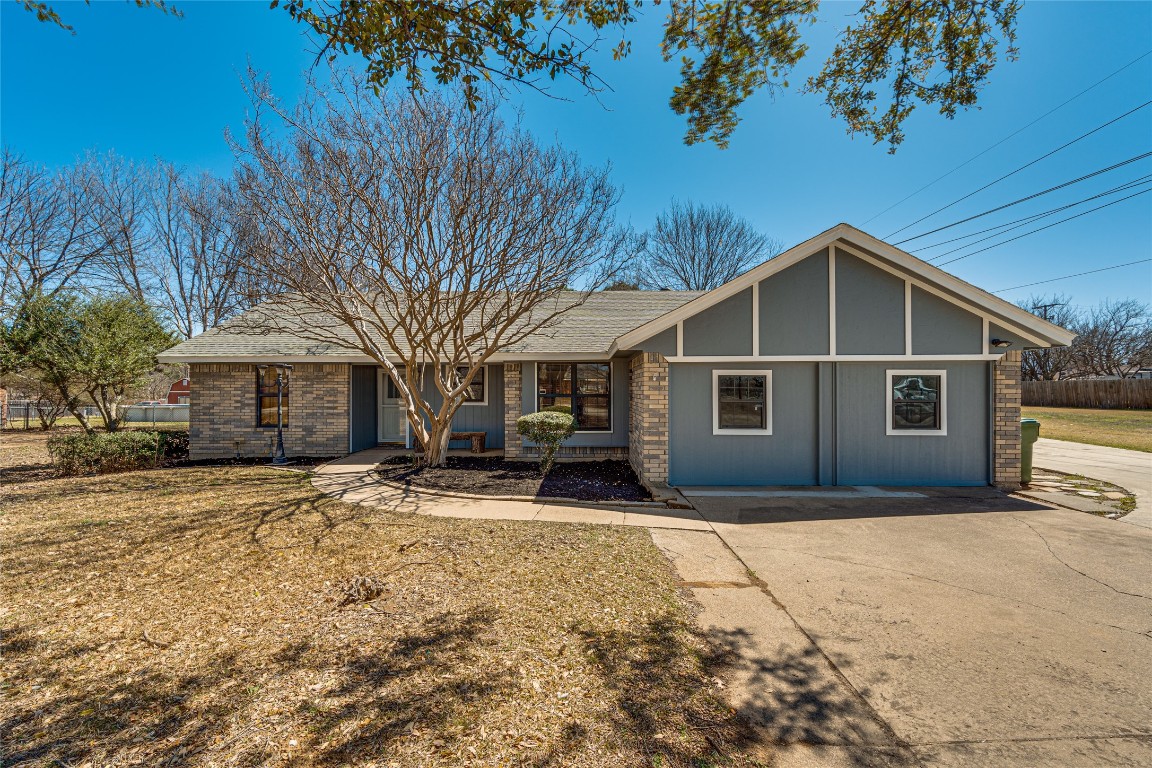 403 Country Meadow Drive Mansfield TX 76063