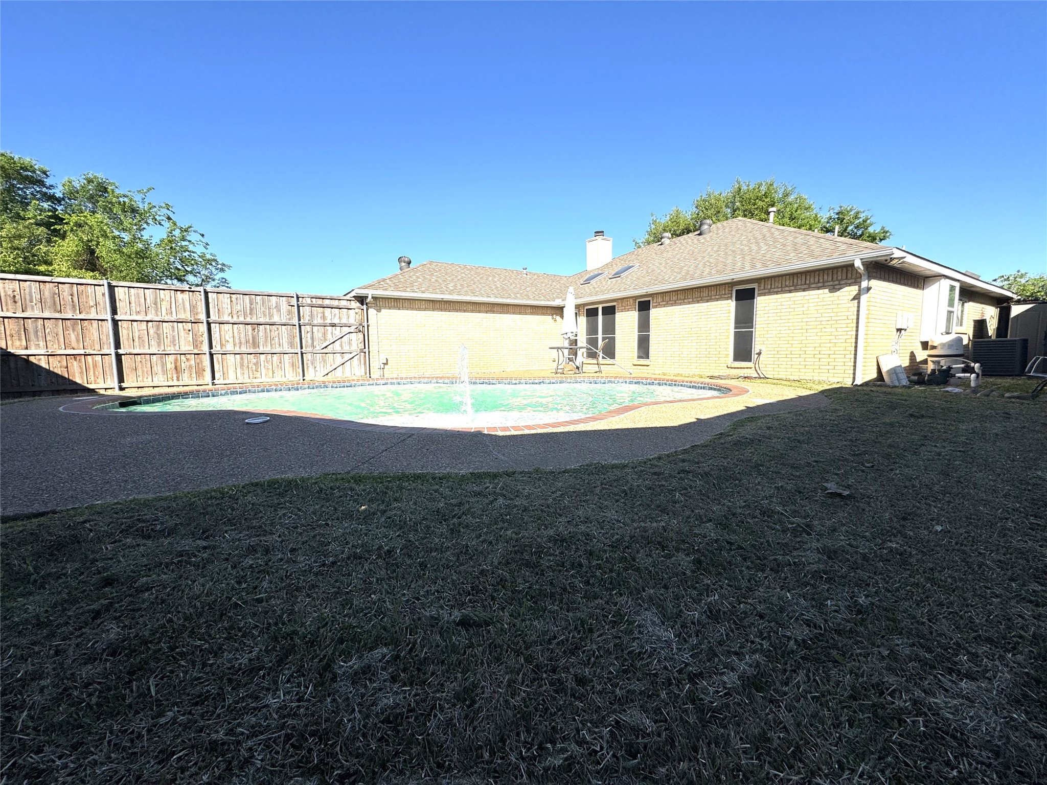 4522 Westlake Drive Garland TX 75043