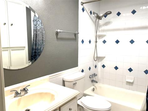 4522 Westlake Drive Garland TX 75043