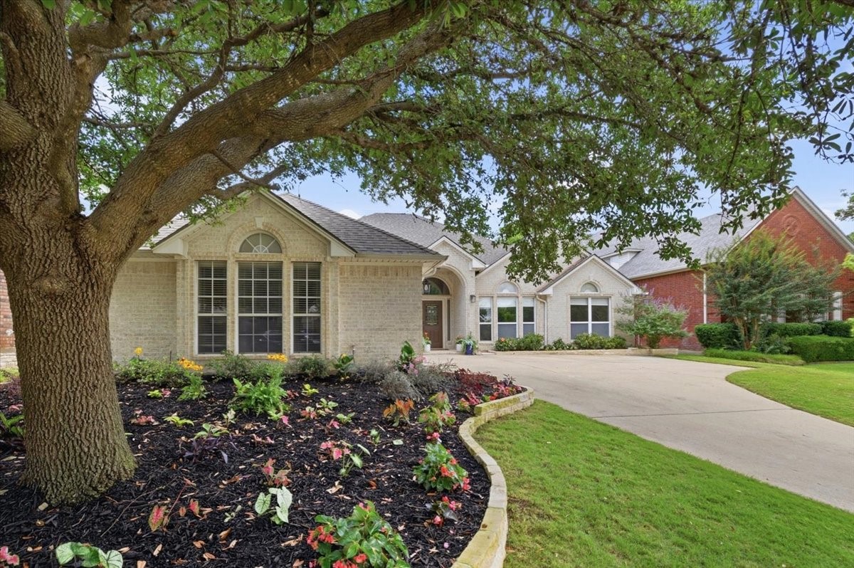 6304 Southern Hills Drive Fort Worth TX 76132