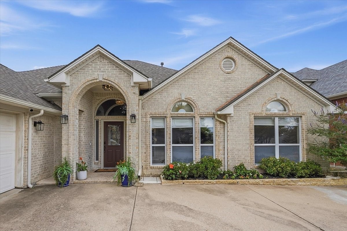 6304 Southern Hills Drive Fort Worth TX 76132