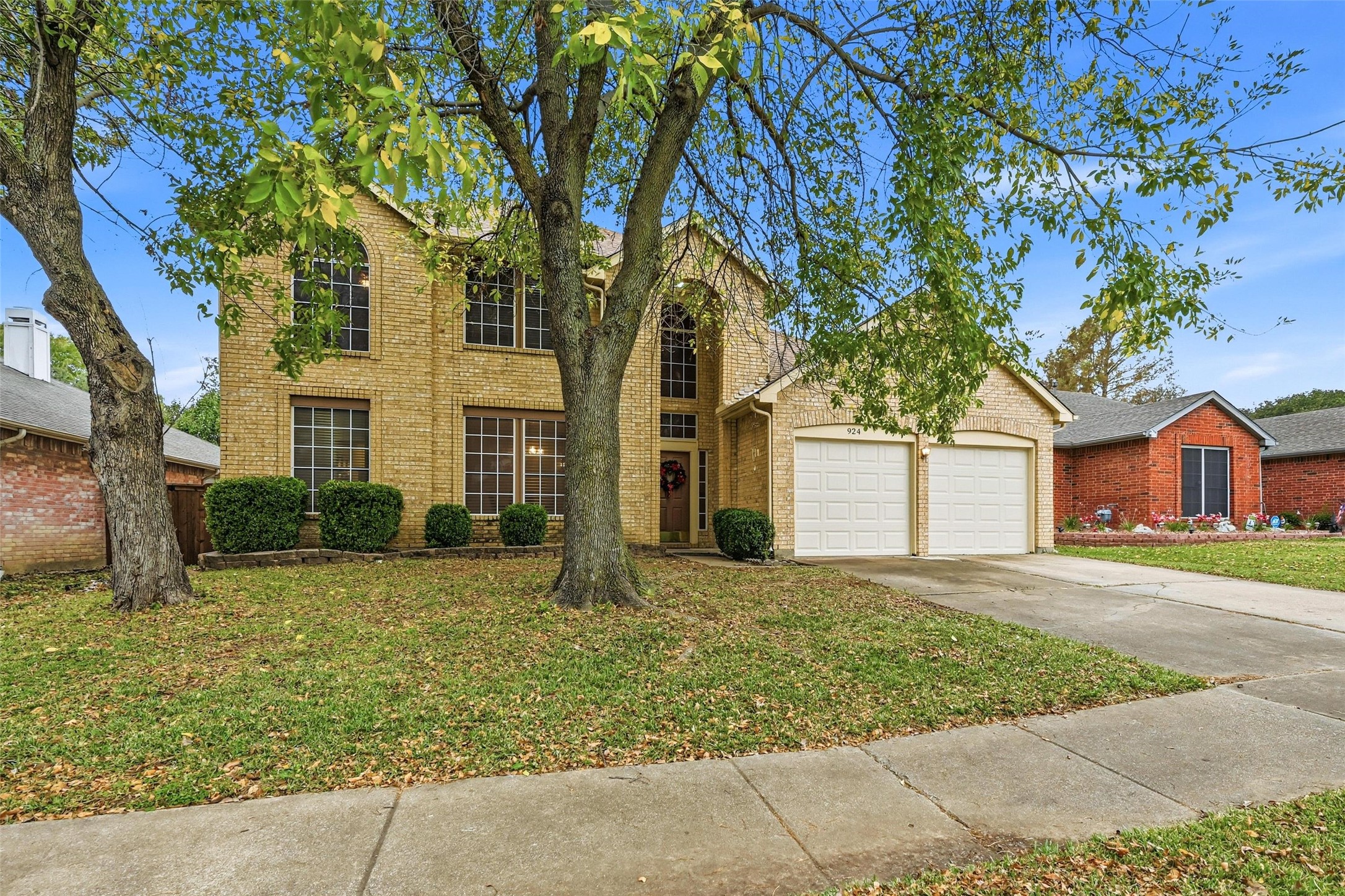 924 Rio Vista Lane Arlington TX 76017