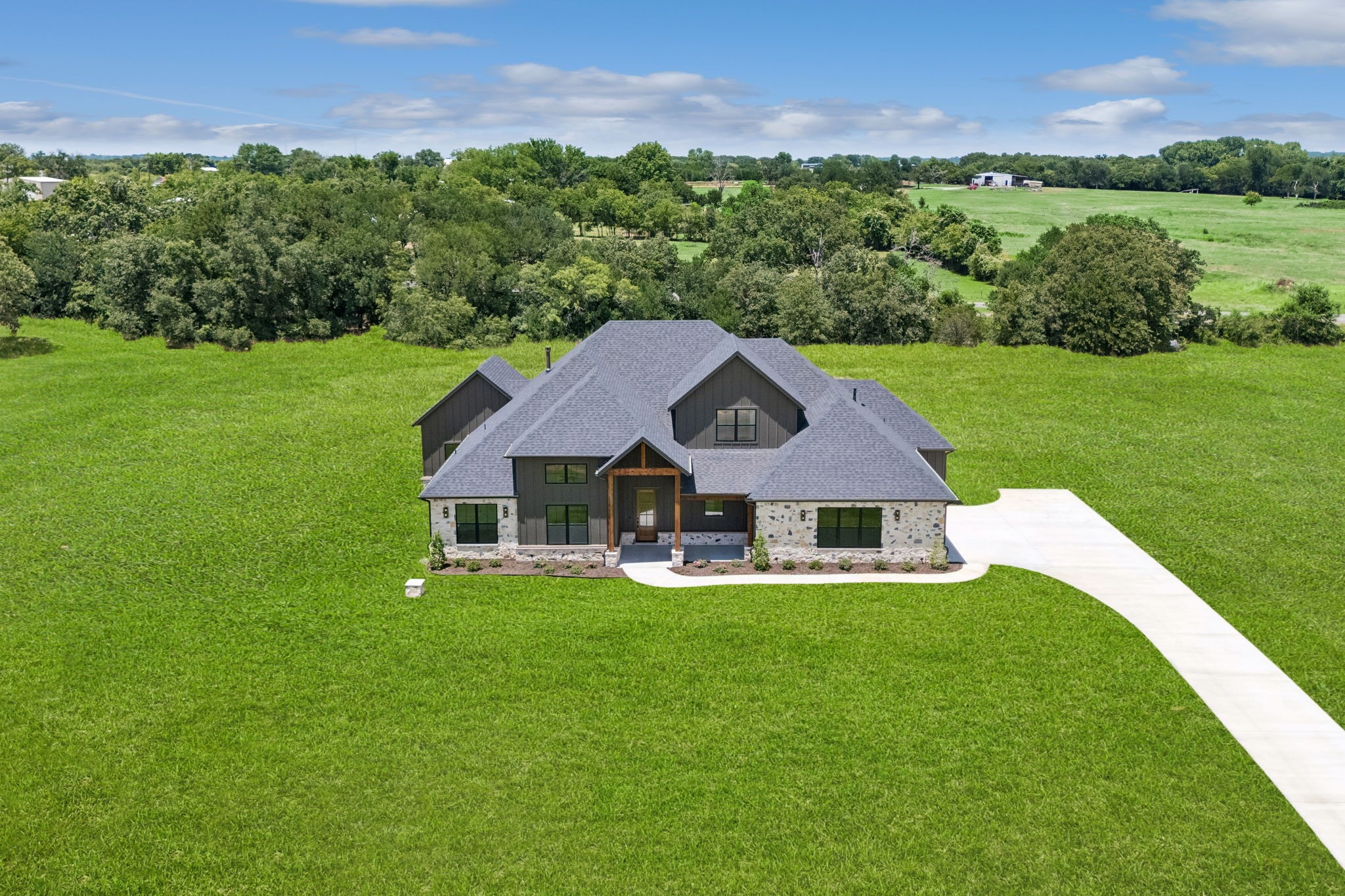 105 Desperado Way Weatherford TX 76088