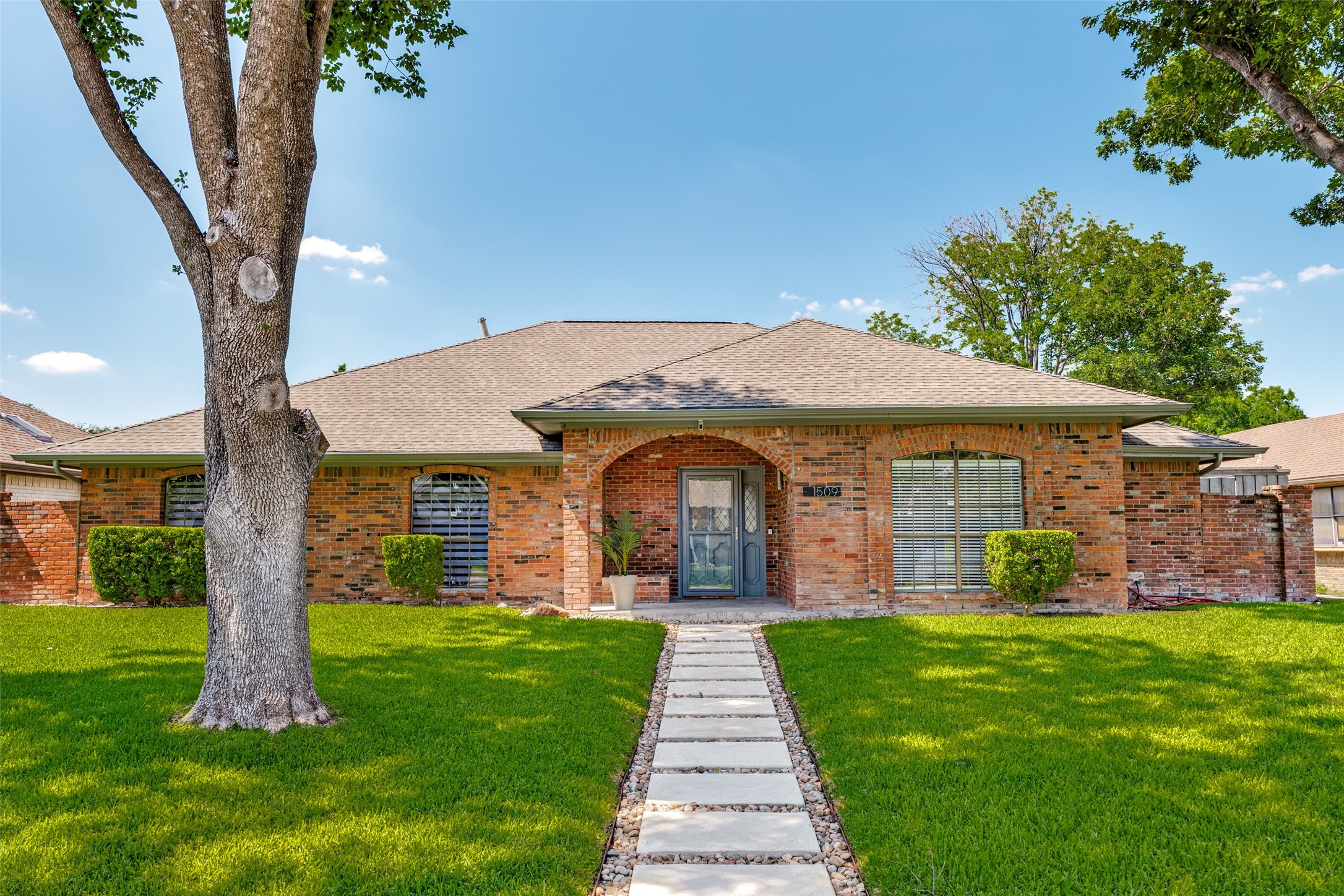 1509 Flintwood Drive Richardson TX 75081