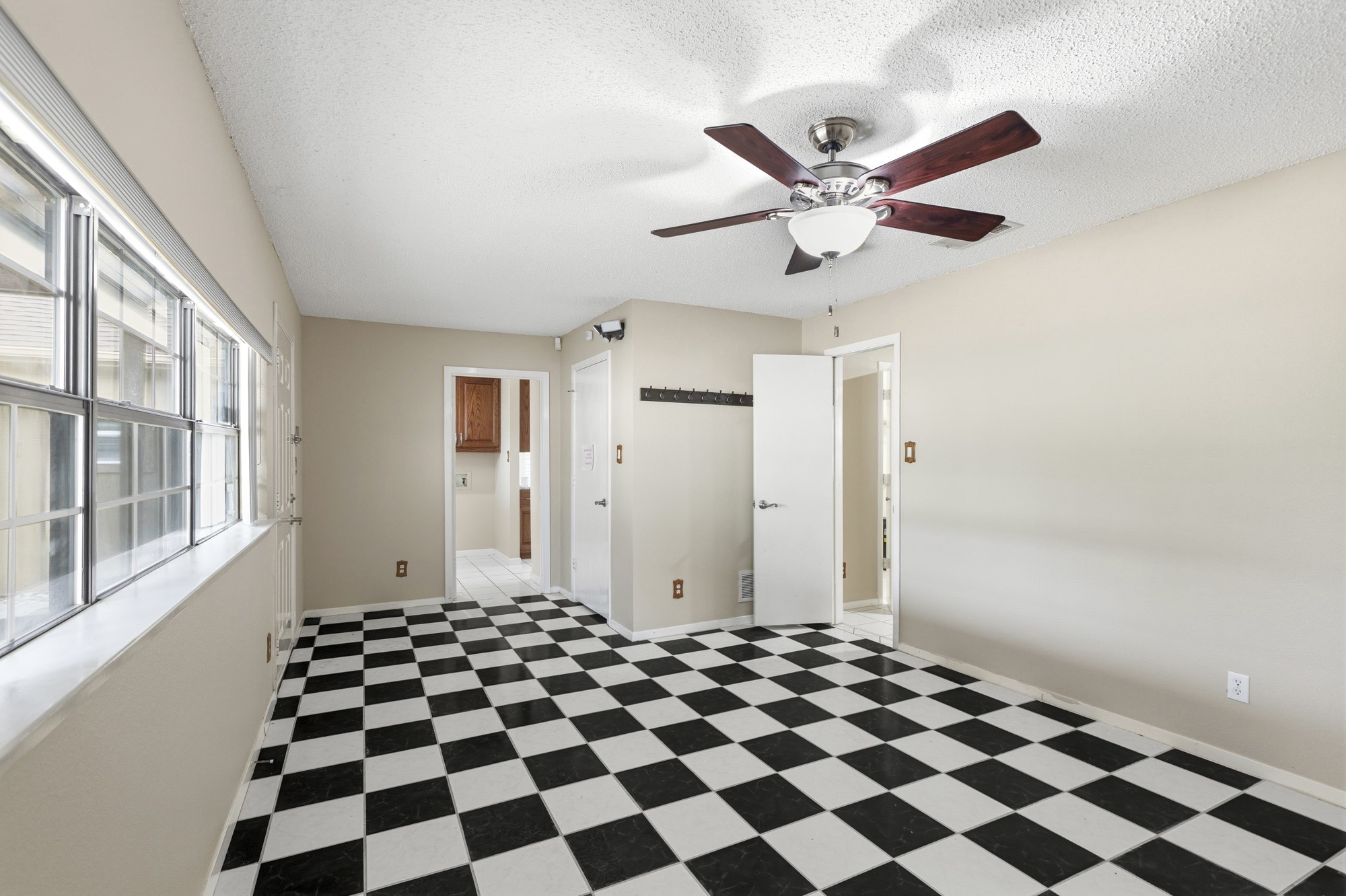 413 Hardwood Trail Mesquite TX 75150