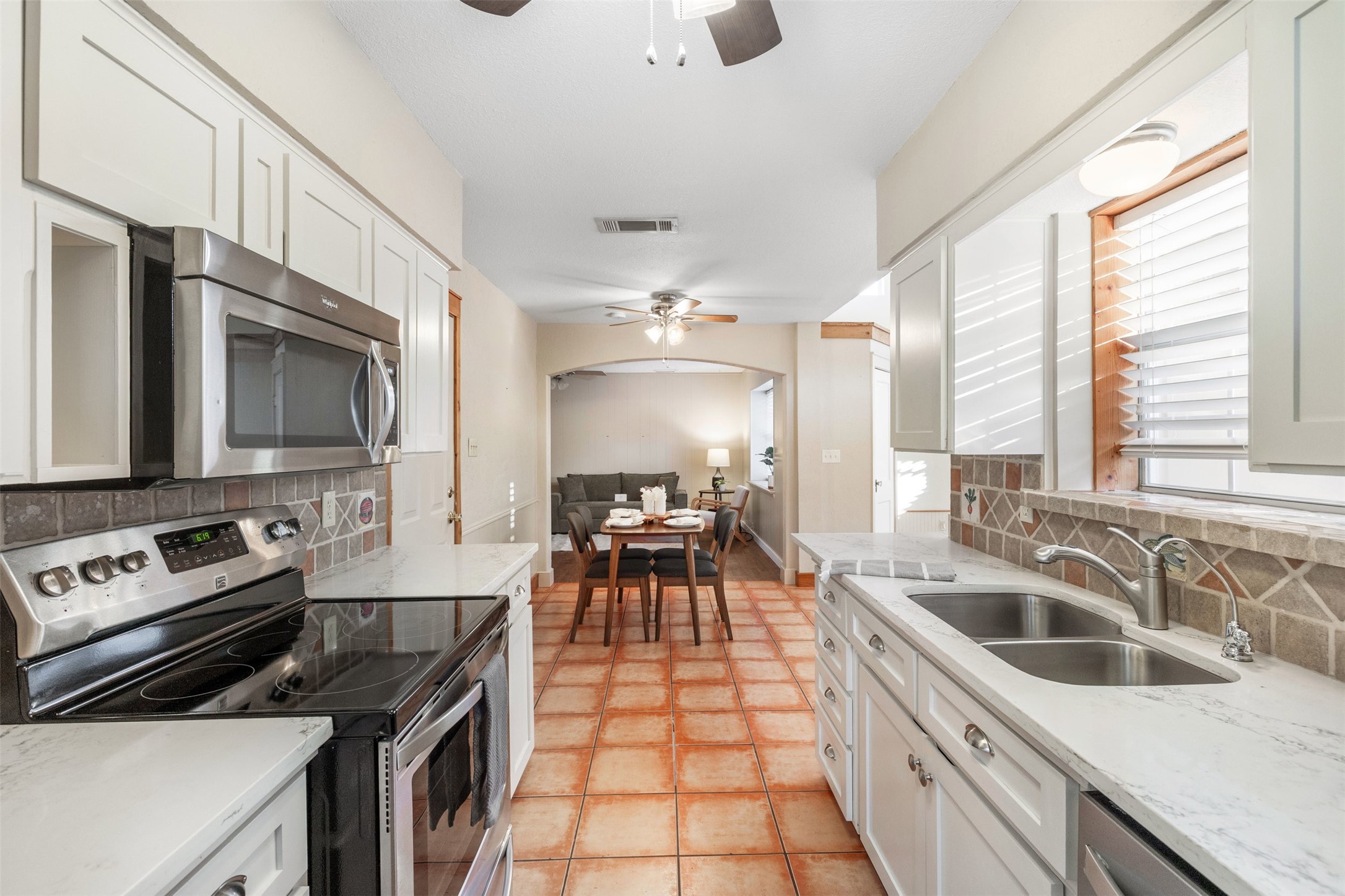 2810 Shawn Drive Denison TX 75020