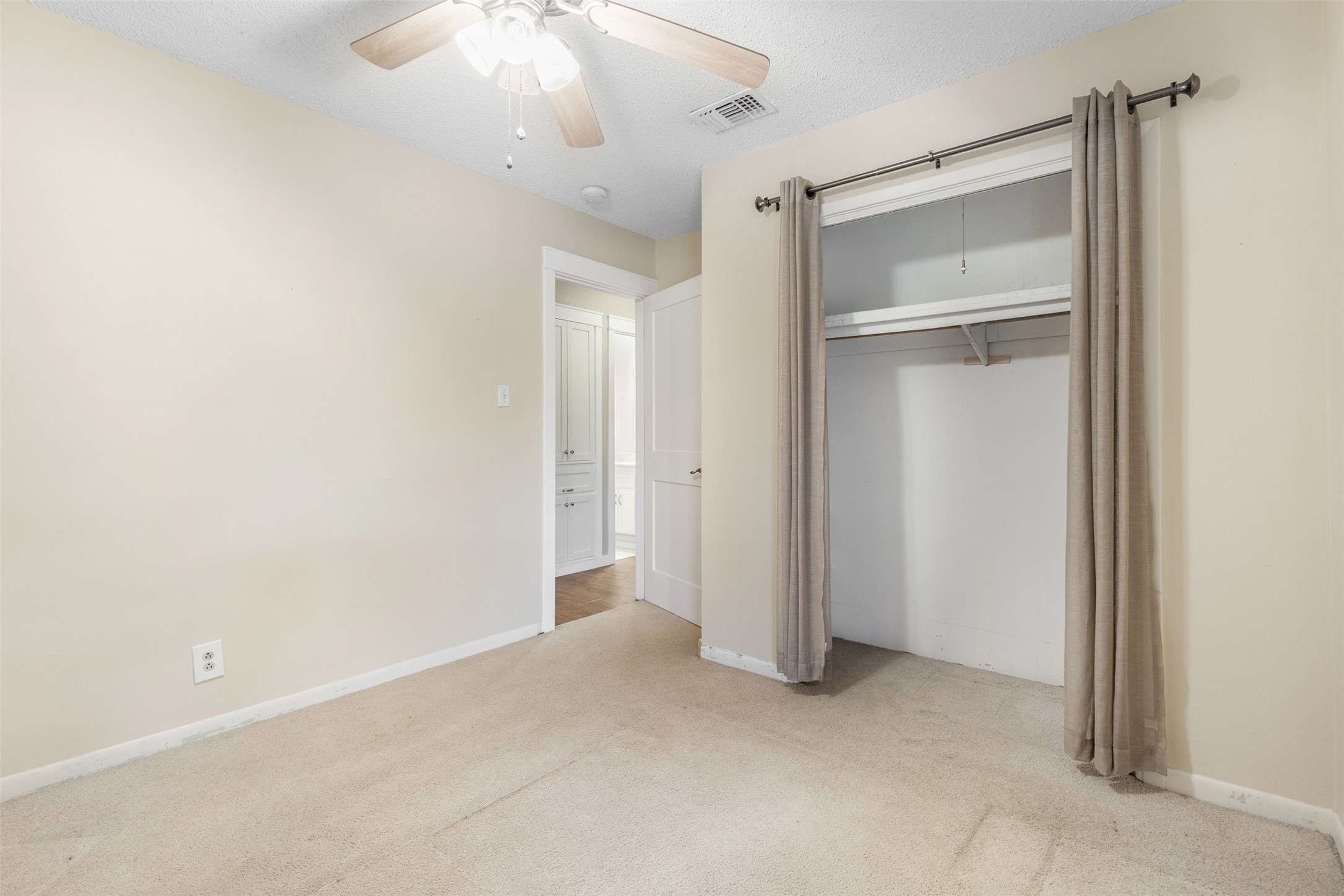 2810 Shawn Drive Denison TX 75020
