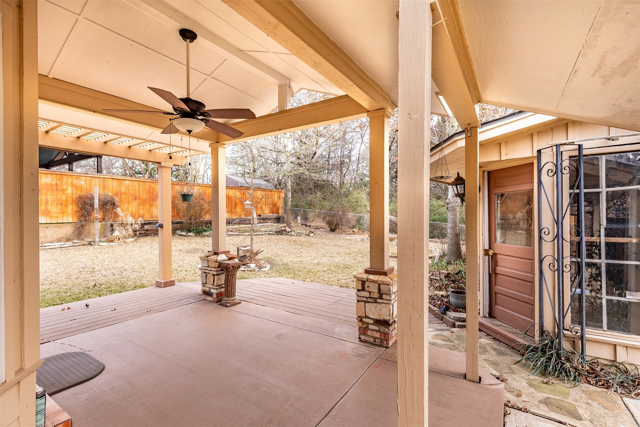 2810 Shawn Drive Denison TX 75020