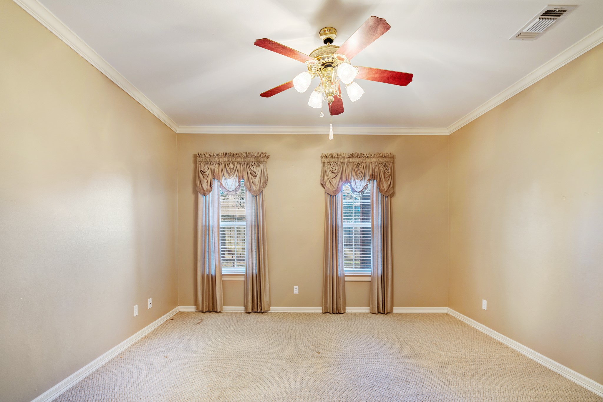 3065 Oak Creek Drive Paris TX 75462