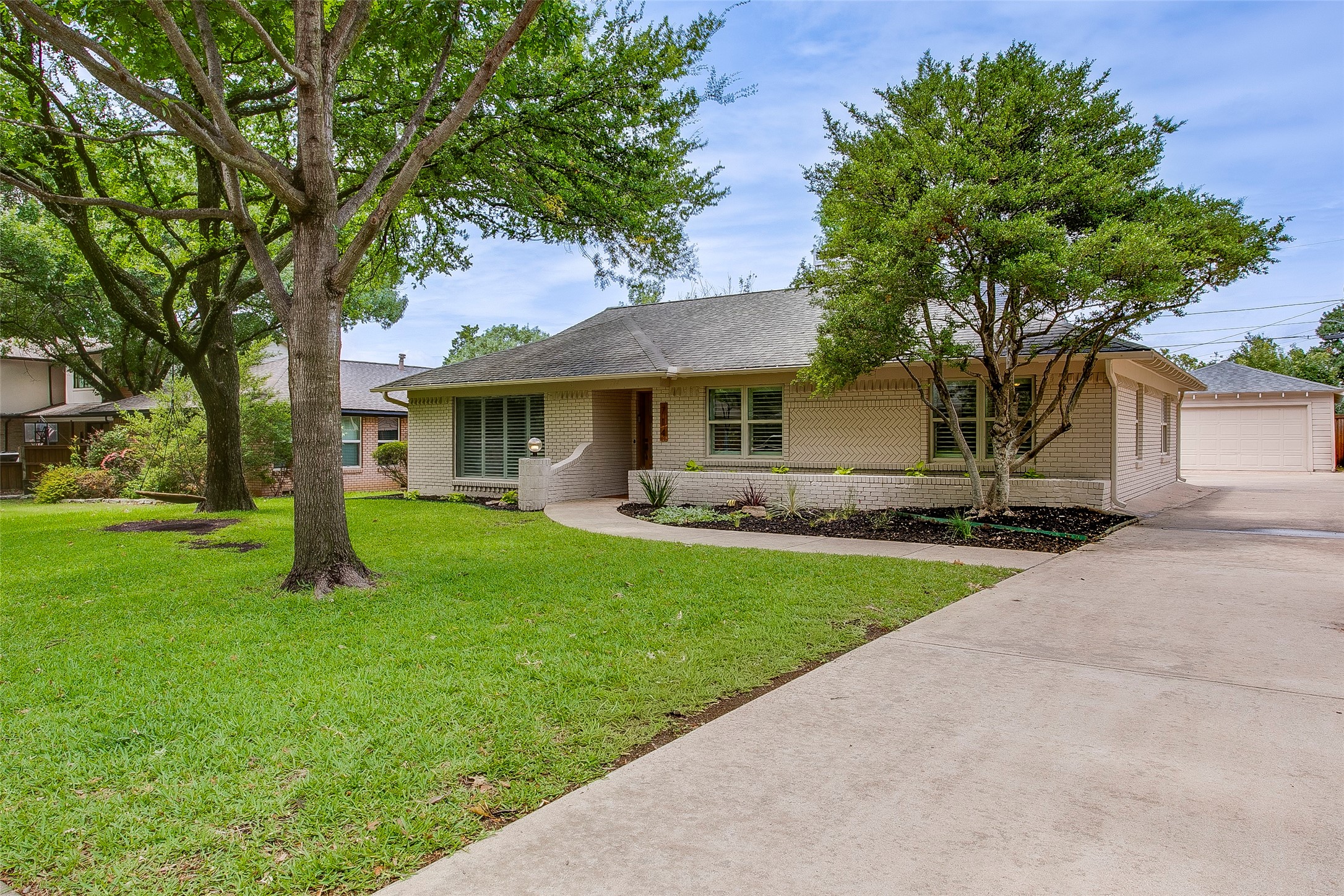 714 Winchester Drive Richardson TX 75080