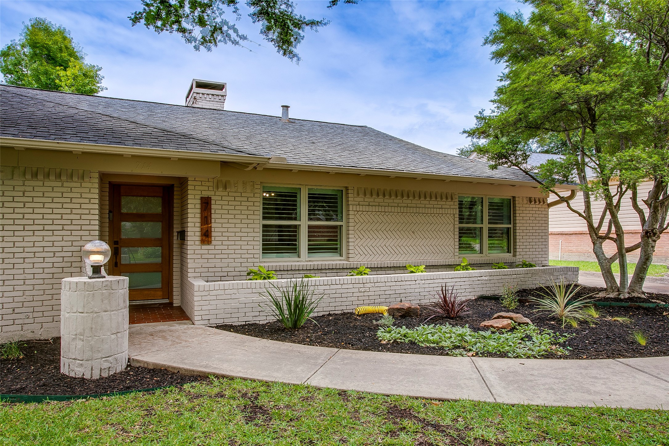714 Winchester Drive Richardson TX 75080