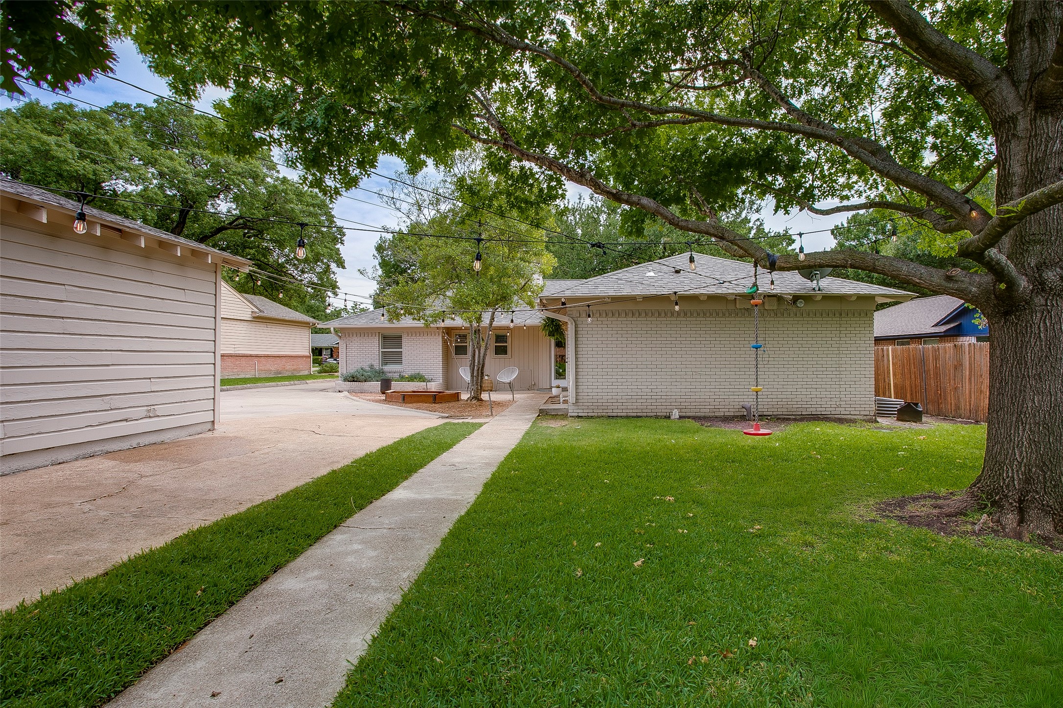 714 Winchester Drive Richardson TX 75080