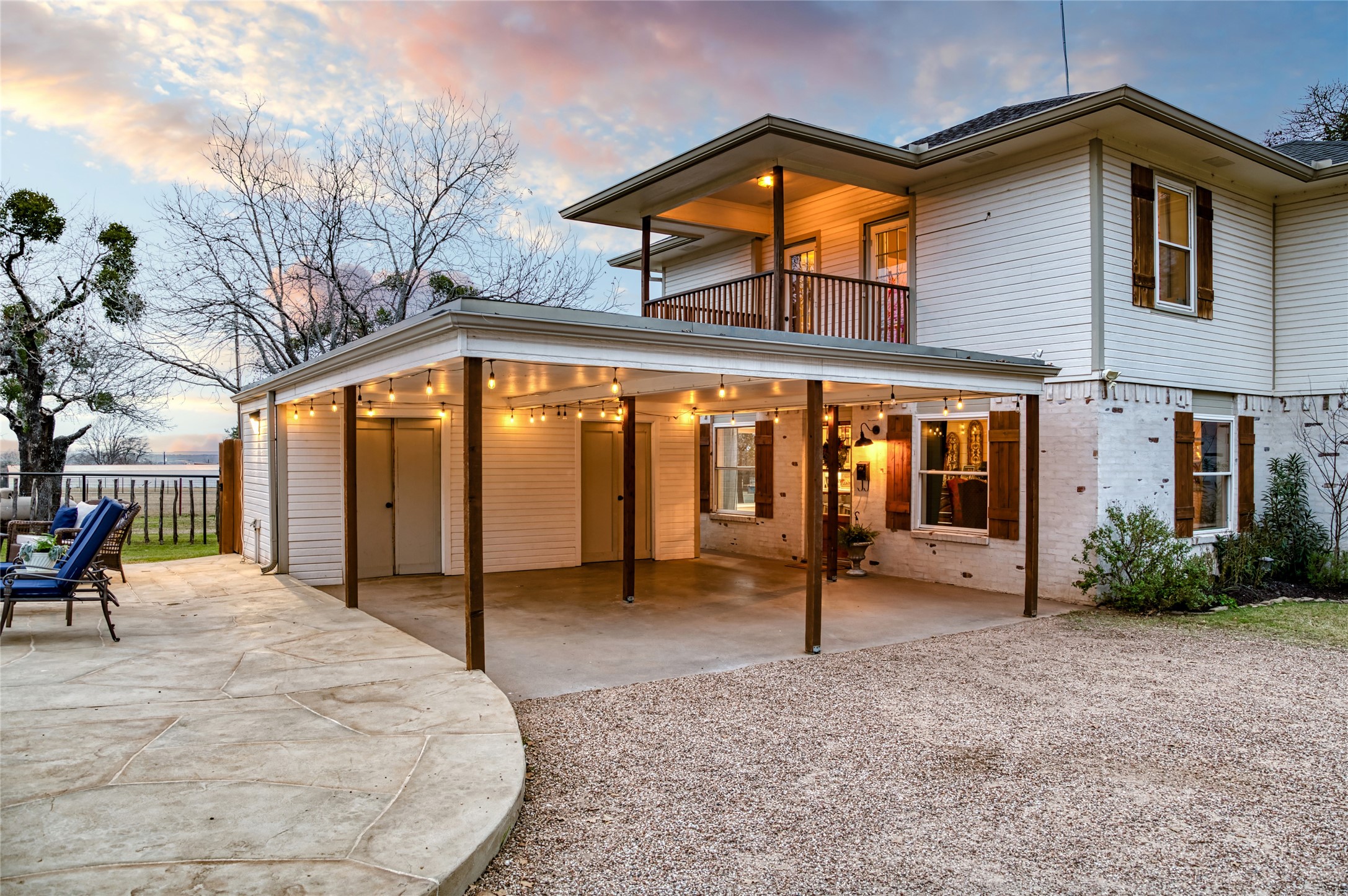 909 Grindstone Road Brock TX 76087