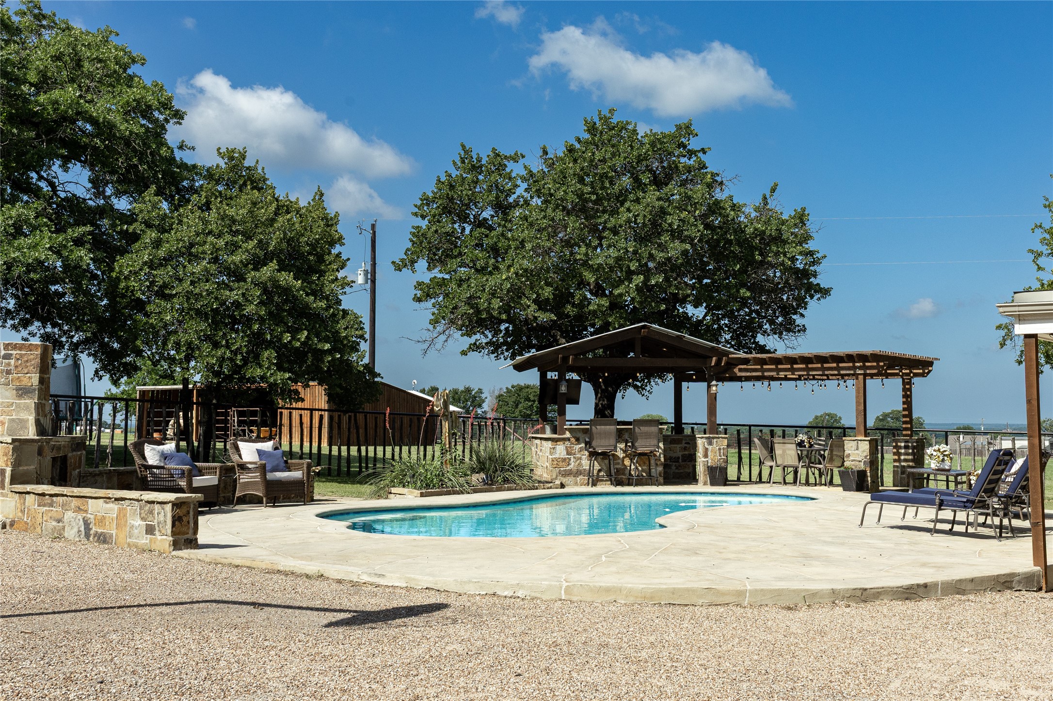 909 Grindstone Road Brock TX 76087