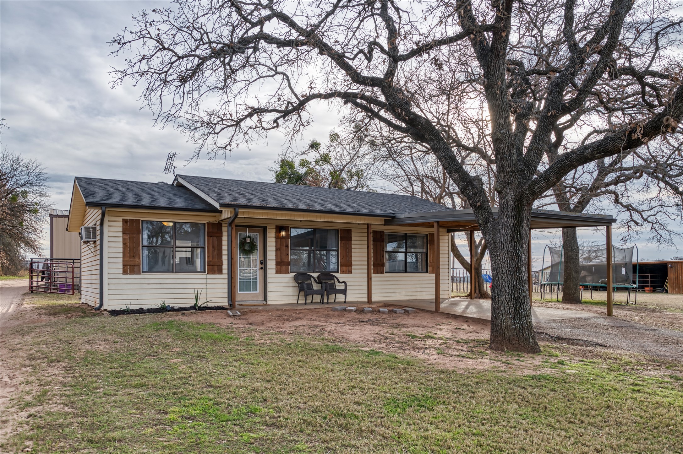 909 Grindstone Road Brock TX 76087
