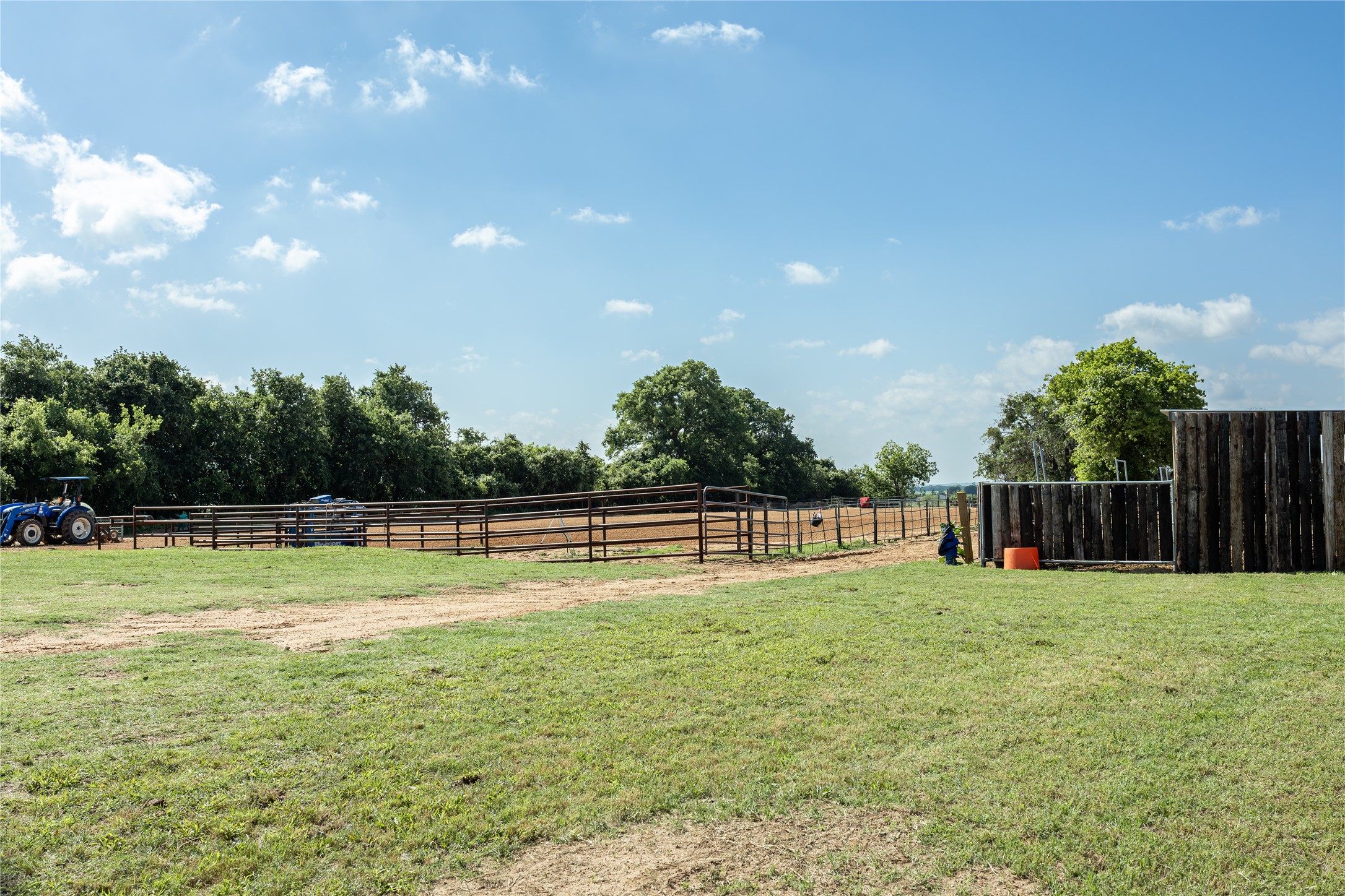 909 Grindstone Road Brock TX 76087
