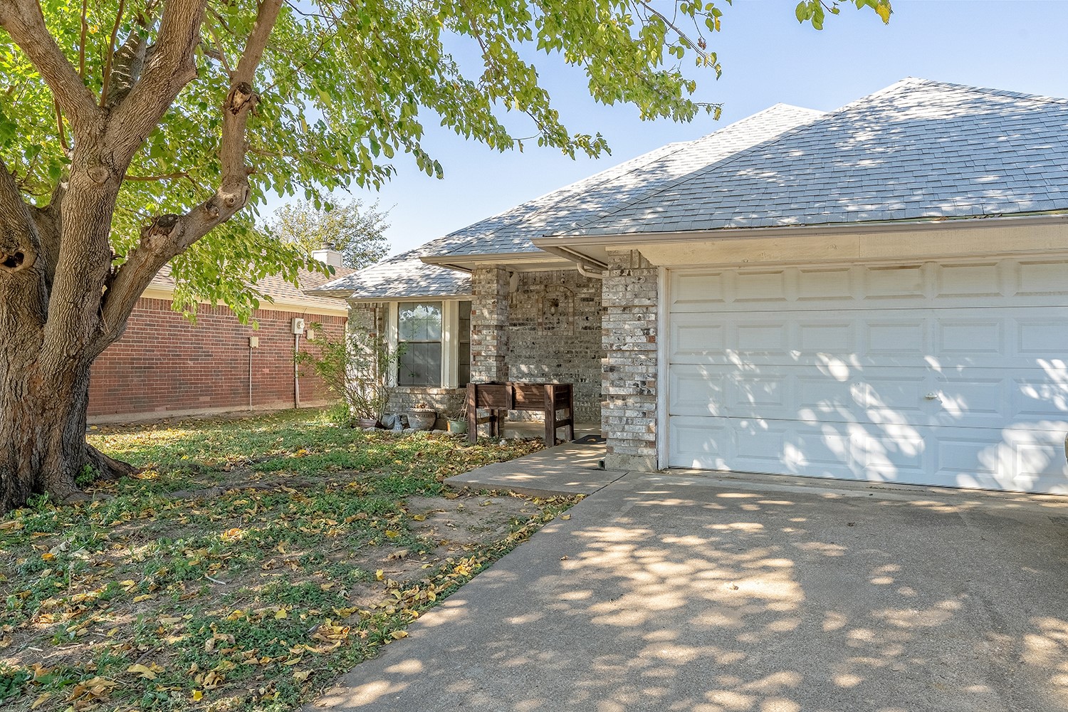 6329 Woodcreek Trail Fort Worth TX 76179