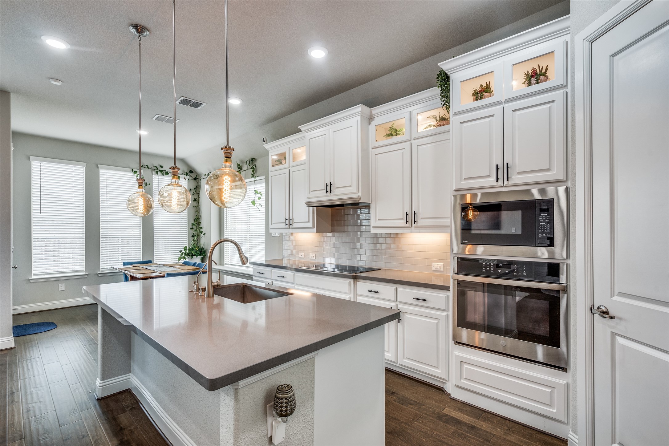 3305 Brookglen Drive Lewisville TX 75010
