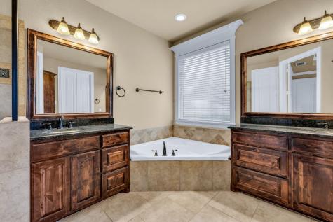 7401 Park Place Drive North Richland Hills TX 76182