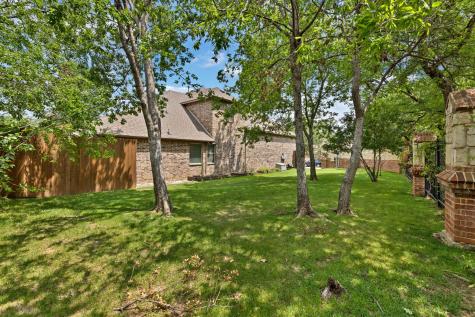 7401 Park Place Drive North Richland Hills TX 76182