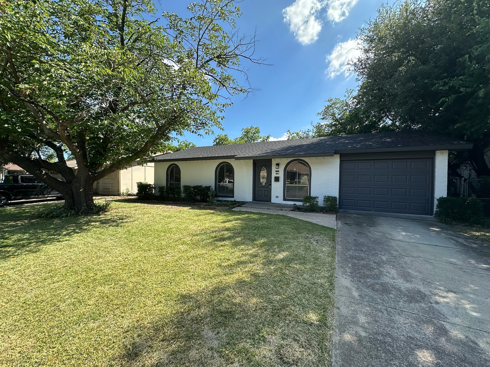 3913 Cambridge Drive Garland TX 75043