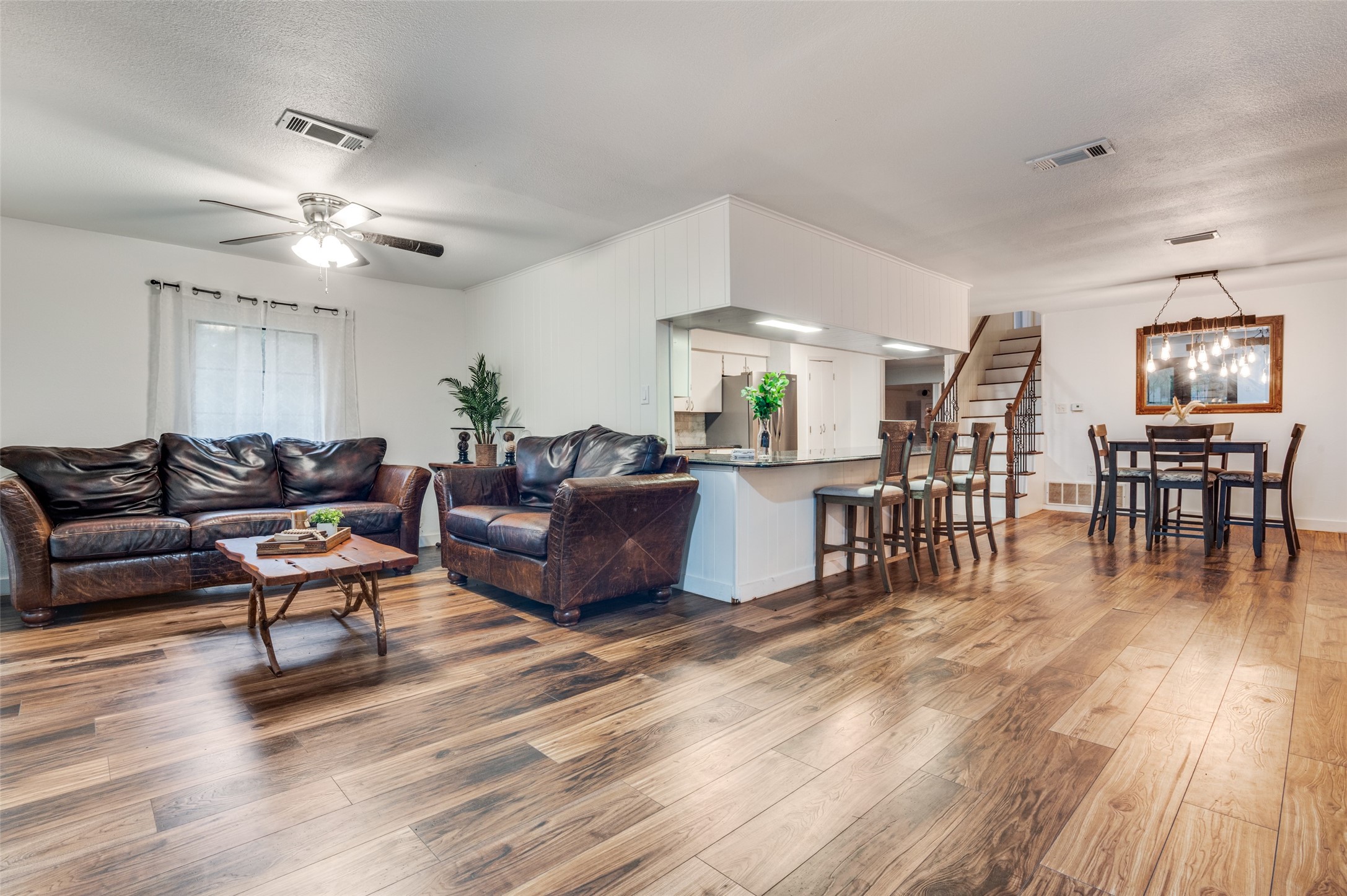 606 Quiram Lane Kemp TX 75143