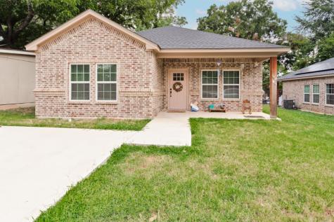 1703 Thompson Street Bridgeport TX 76426
