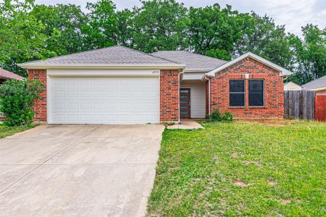 4533 Forest Glen Drive Forest Hill TX 76119