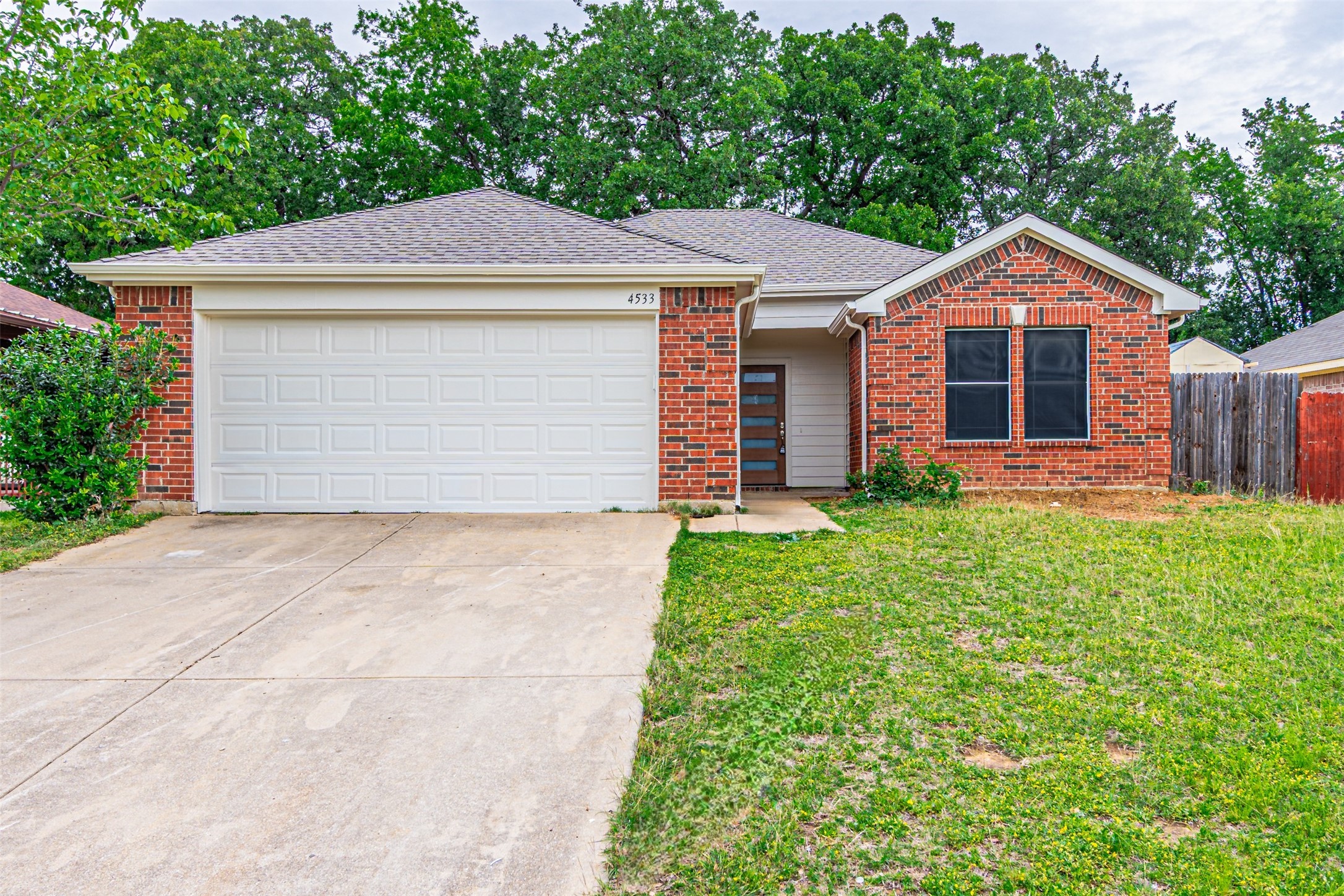 4533 Forest Glen Drive Forest Hill TX 76119