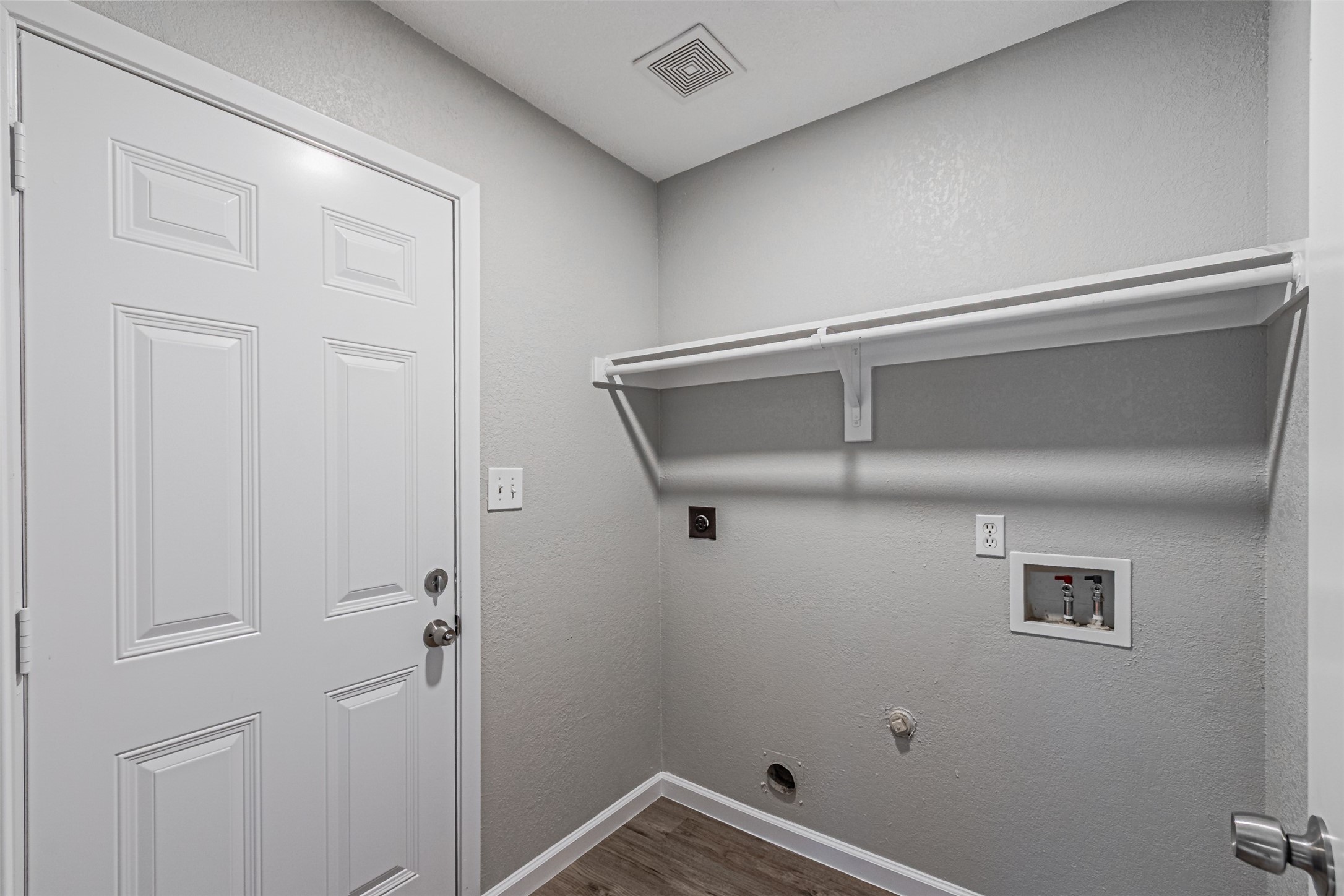 4533 Forest Glen Drive Forest Hill TX 76119