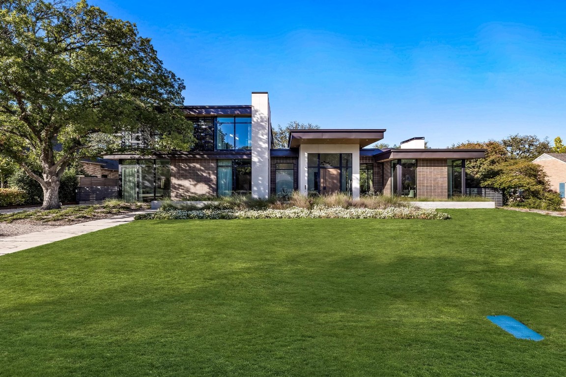 4633 Crooked Lane Dallas TX 75229